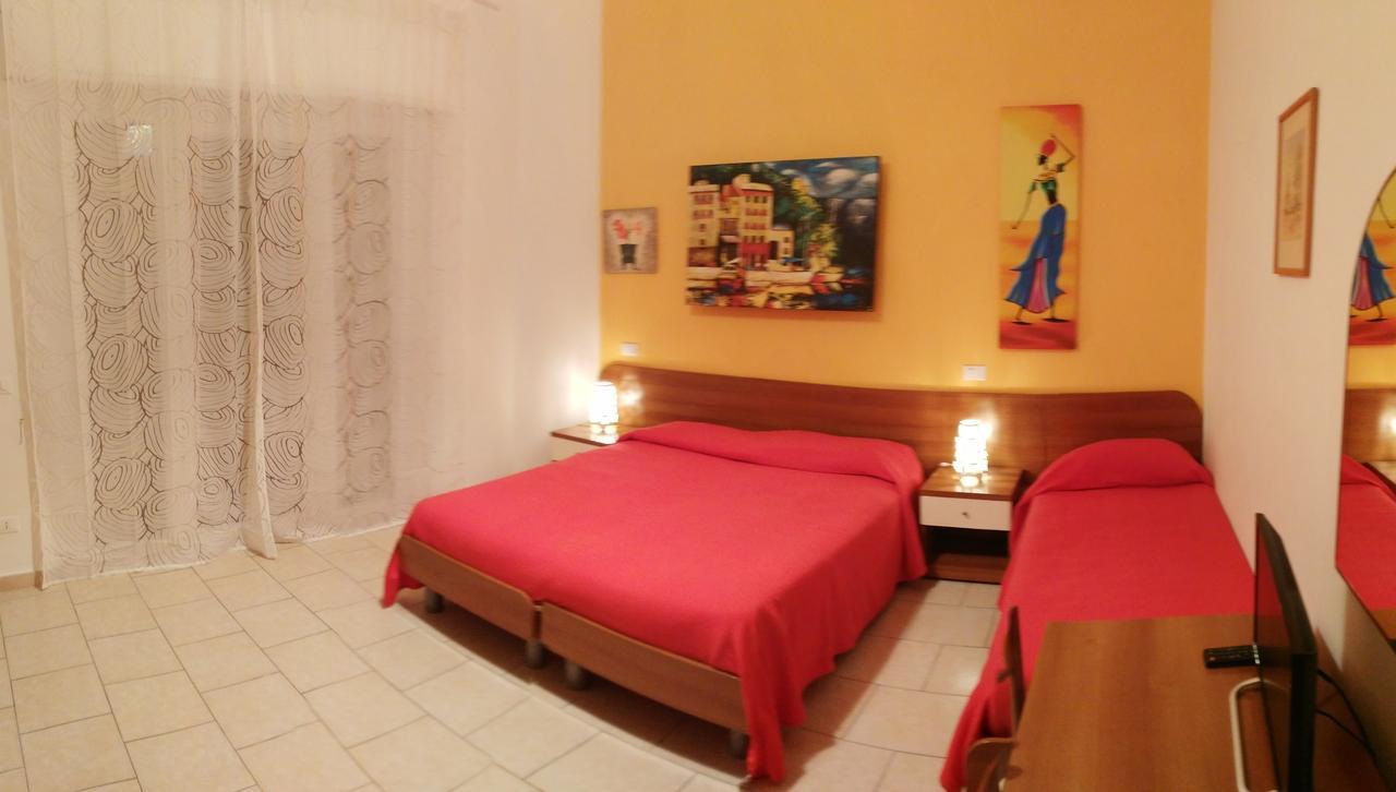 טירניה Residence Hotel Vittoria מראה חיצוני תמונה